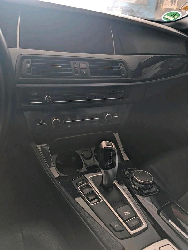 Używany BMW 520 190 KM (139 kW) 2015 Biały Kombi