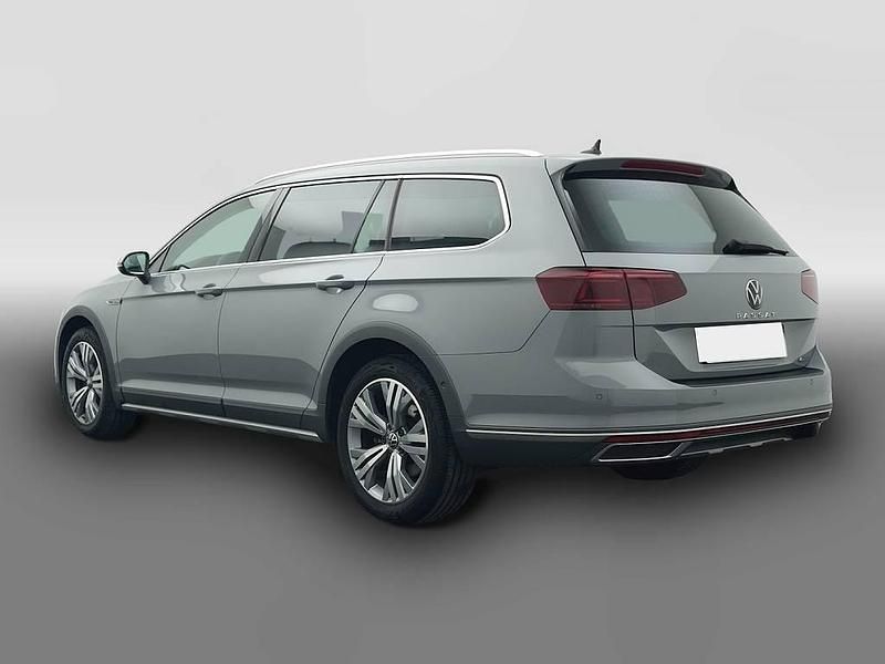 Usata VW Passat Alltrack 200 CV (147 kW) 2022 Grigio Station wagon