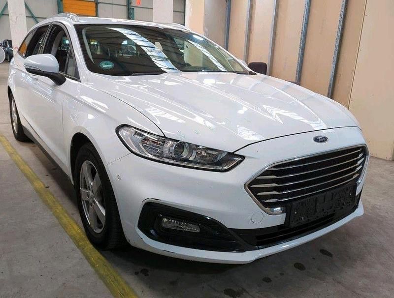Weiß Gebraucht 2020 Ford Mondeo Trend Limousine | 12.998 € (Fairer Preis) - Bild 1/4