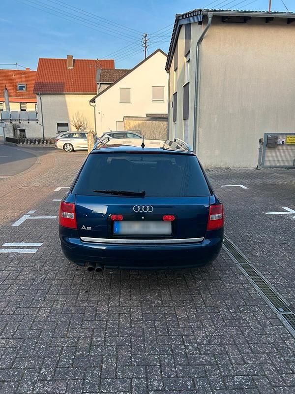 Gebraucht Audi A6 170 PS (125 kW) 2004 Blau Kombi