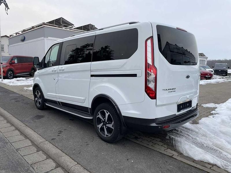 Gebraucht Ford Tourneo Active 170 PS (125 kW) 2022 Frostweiß Van / Kleinbus