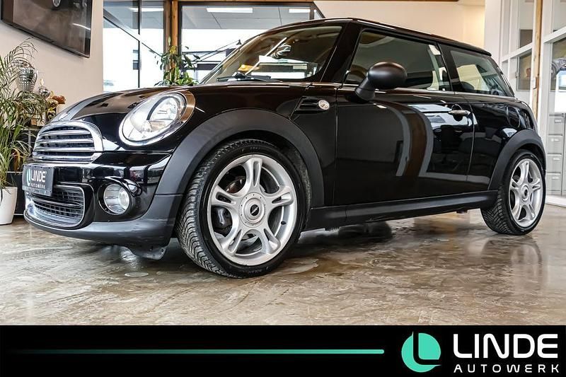 Gebraucht Mini Cooper Pepper 98 PS (72 kW) 2011 Schwarz Kleinwagen