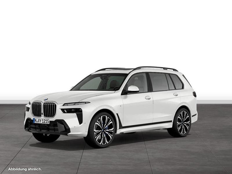 Mineralweiß metallic Gebraucht 2024 BMW X7 Shadowline SUV | 94.394 € (Superpreis) - Bild 1/4