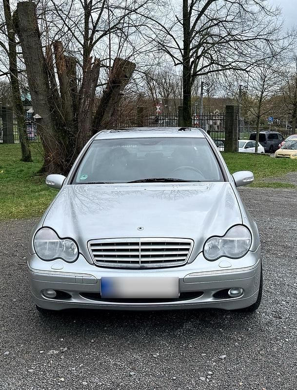 Gebraucht Mercedes C240 Elegance 170 PS (125 kW) 2000 Silber Limousine