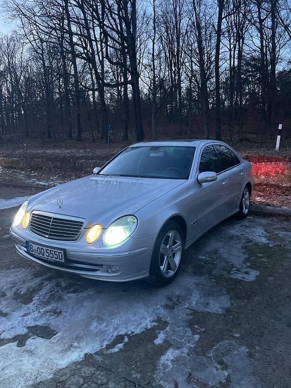 Gebraucht Mercedes E320 Avantgarde 224 PS (164 kW) 2005 Silber Limousine