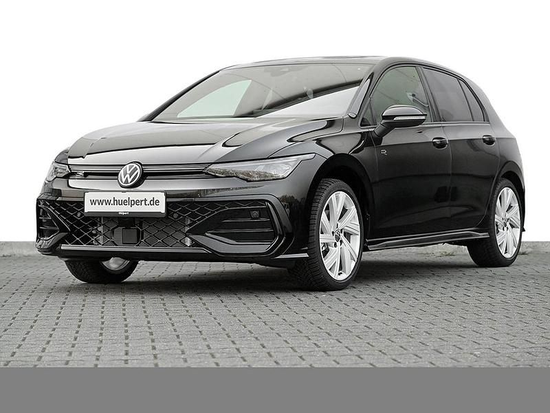 Gebraucht VW Golf VIII Style 150 PS (110 kW) 2025 Grenadillschwarz metallic Limousine