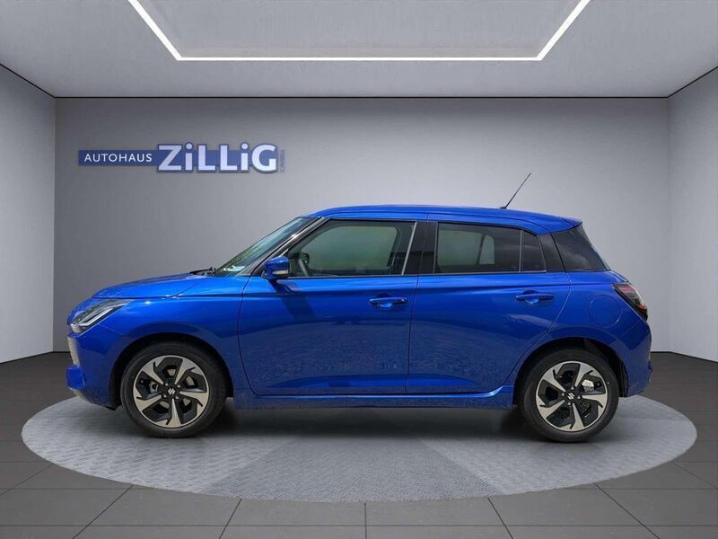 Gebraucht Suzuki Swift Comfort+ 83 PS (61 kW) 2024 Frontier blue pearl metallic Kleinwagen