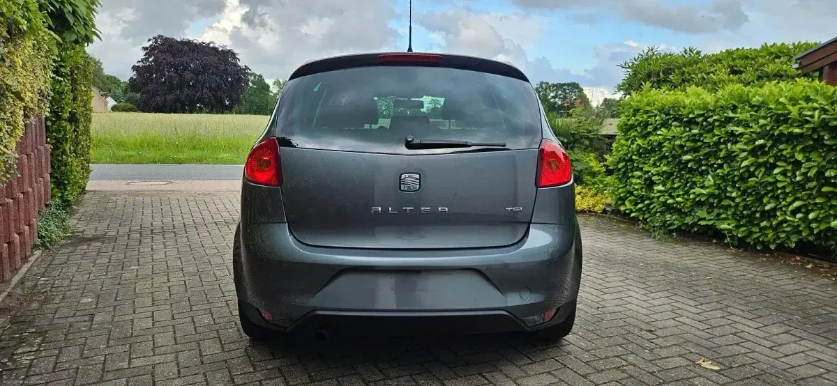 Gebraucht Seat Altea 105 PS (77 kW) 2014 Grau Van / Kleinbus