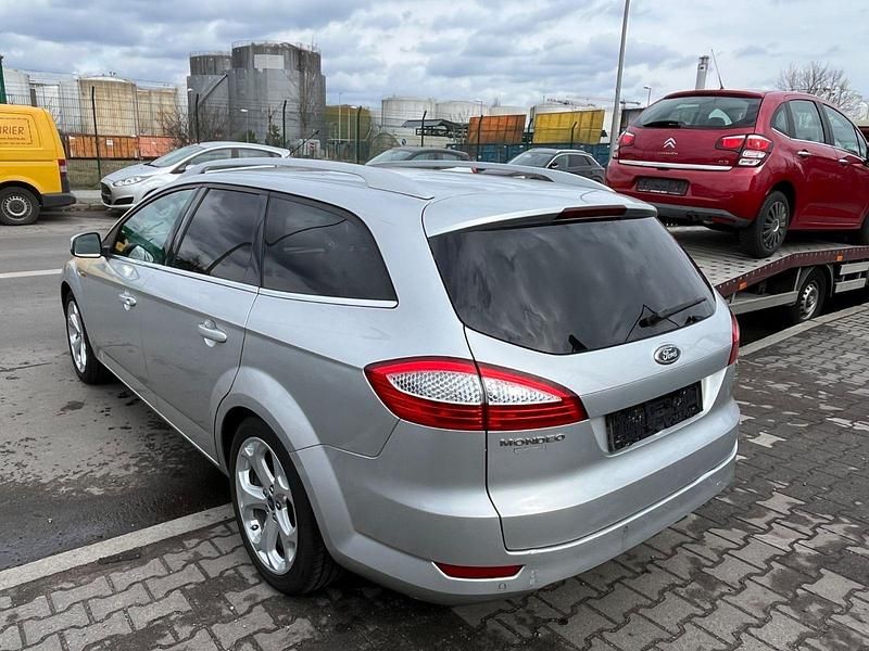 Gebraucht Ford Mondeo Titanium 140 PS (102 kW) 2009 Silber Kombi