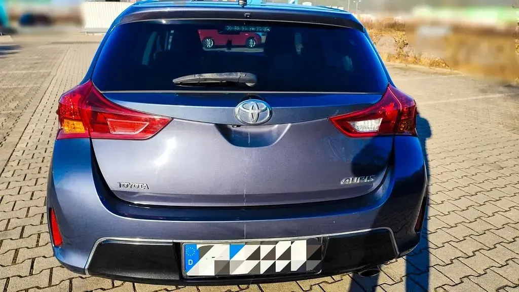 Gebraucht Toyota Auris 132 PS (97 kW) 2014 Grau Limousine