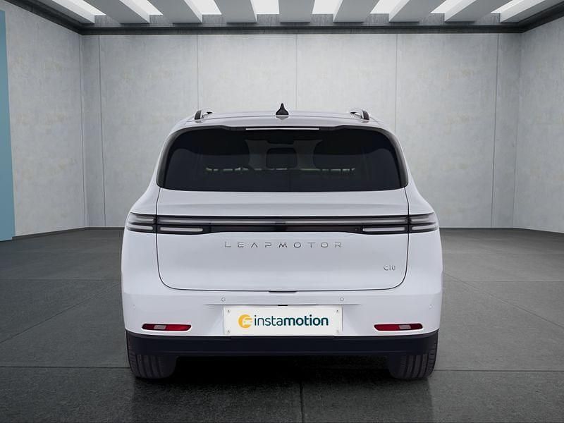 Neu Leapmotor C10 160 kW (218 PS) 2025 Weiß SUV