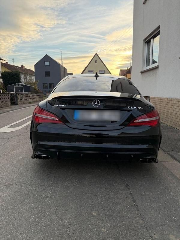 Gebraucht Mercedes CLA45 AMG AMG 381 PS (280 kW) 2017 Schwarz Limousine