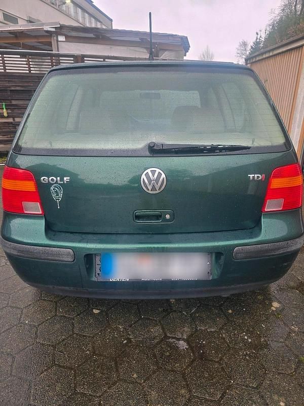 Gebraucht VW Golf III 110 PS (80 kW) 1998 Grün Kleinwagen