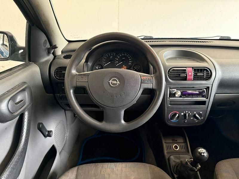 Gebraucht Opel Corsa 58 PS (42 kW) 2001 Blau Kleinwagen