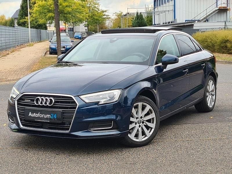 Blau Gebraucht 2019 Audi A3 Design Limousine | 18.999 € (Superpreis) - Bild 1/4