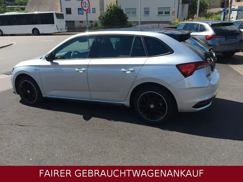Gebraucht Skoda Scala Monte Carlo 150 PS (110 kW) 2025 Silber Kleinwagen