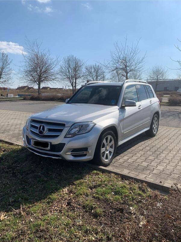 Silber Gebraucht 2013 Mercedes GLK220 SUV | 17.500 € (Teuer) - Bild 1/4