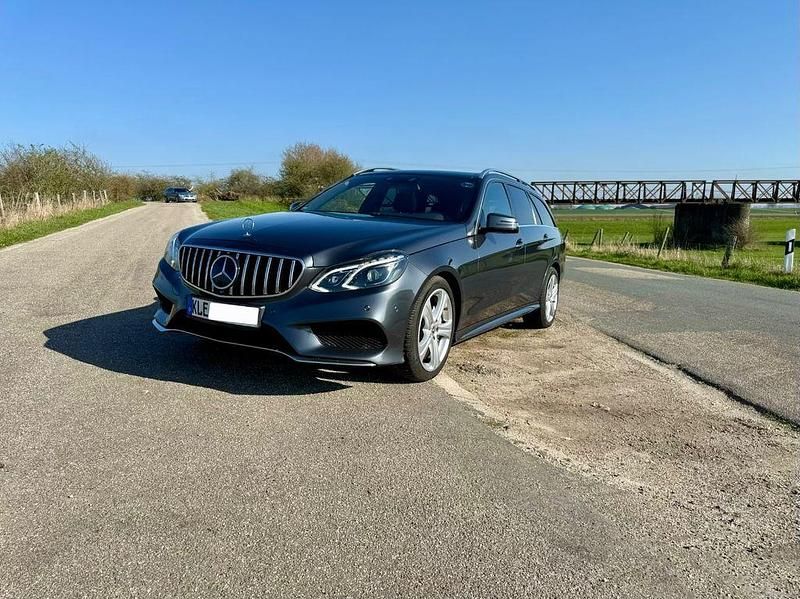 Gebraucht Mercedes E350 AMG 258 PS (189 kW) 2016 Grau Kombi