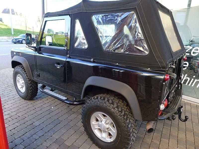 Gebraucht Land Rover Defender 122 PS (89 kW) 2006 Schwarz Cabrio