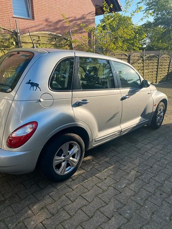 Weiß Gebraucht 2009 Chrysler PT Cruiser Limousine | 1.950 € (Guter Preis) - Bild 1/4