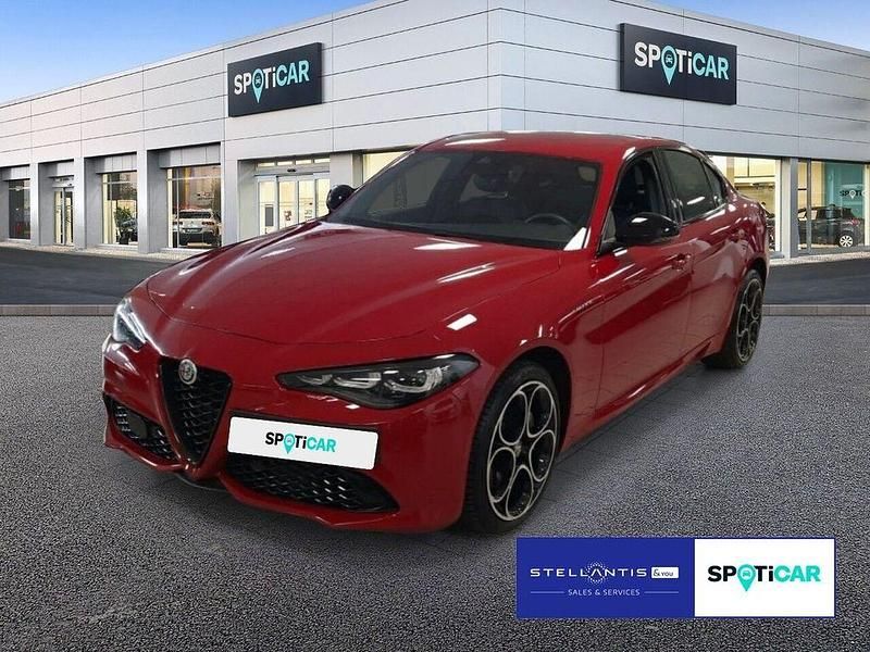 Rot Gebraucht 2023 Alfa Romeo Giulia Veloce Limousine | 37.390 € (Fairer Preis) - Bild 1/4