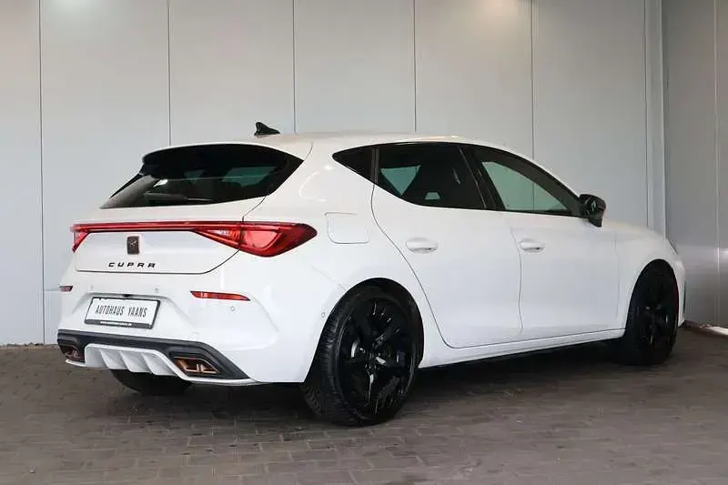 Usata Cupra Leon VZ 245 CV (180 kW) 2022 Bianco Berlina