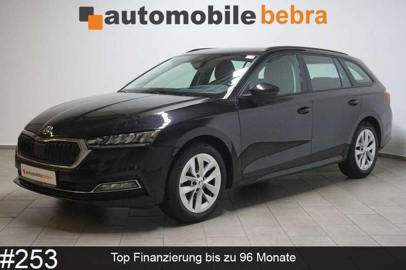 Schwarz Gebraucht 2021 Skoda Octavia Style Kombi | 19.290 € (Guter Preis) - Bild 1/4