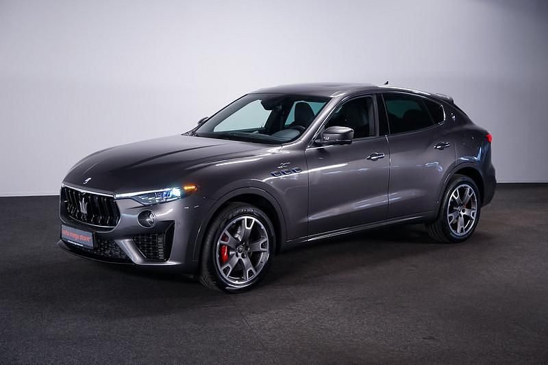 Grau (nero ribel) Gebraucht 2023 Maserati Levante GT SUV | 64.949 € - Bild 1/4