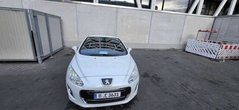 Gebraucht Peugeot 308 CC Active 156 PS (114 kW) 2012 Cabrio
