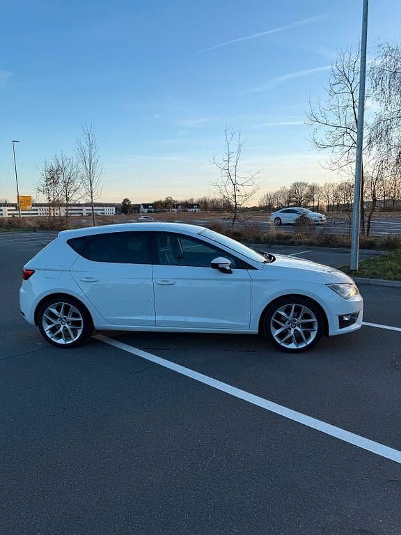 Gebraucht Seat Leon SC FR 150 PS (110 kW) 2015 Weiß Kleinwagen