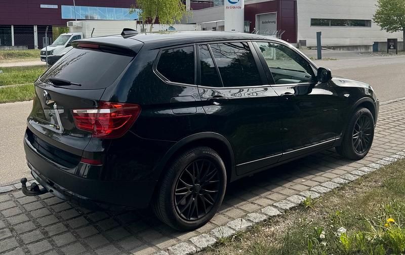 Usata BMW X3 143 CV (105 kW) 2011 Nero SUV