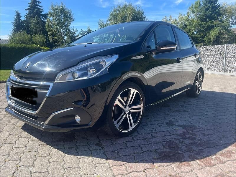 Schwarz Gebraucht 2018 Peugeot 208 Active Kleinwagen | 7.300 € (Fairer Preis) - Bild 1/4