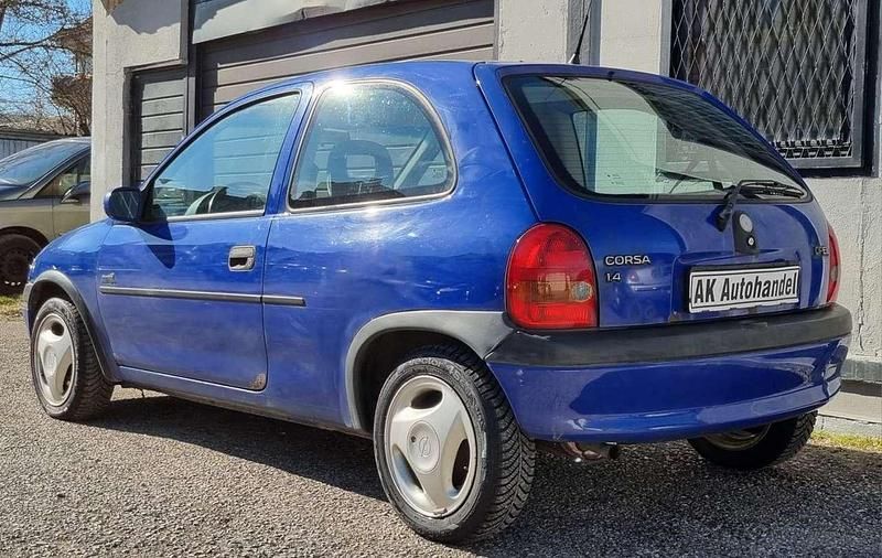 Gebraucht Opel Corsa 60 PS (44 kW) 1997 Blau Kleinwagen