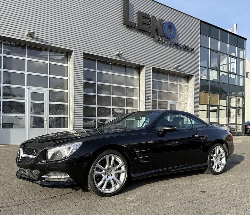 Gebraucht Mercedes SL350 306 PS (225 kW) 2012 Schwarz Cabrio