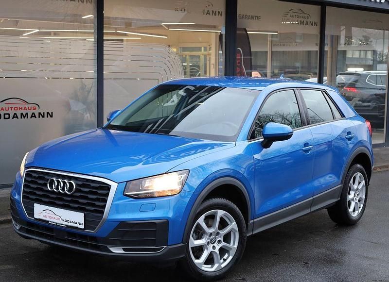 Gebraucht Audi Q2 Basis 116 PS (85 kW) 2018 Blau SUV