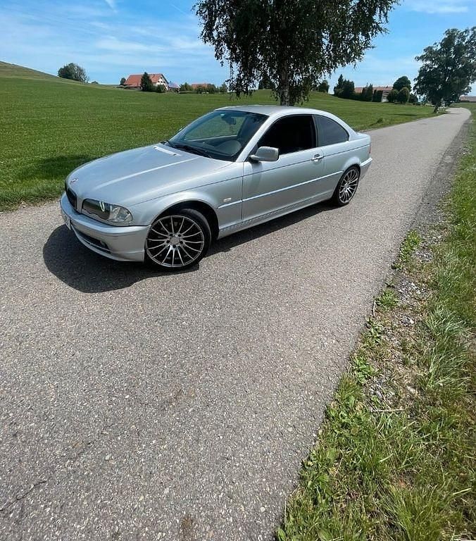 Silber Gebraucht 1999 BMW 320 Performance Coupé | 3.550 € (Superpreis) - Bild 1/4