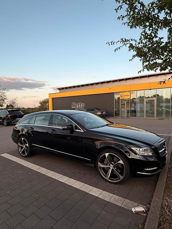 Gebraucht Mercedes CLS350 260 PS (191 kW) 2013 Schwarz Kombi