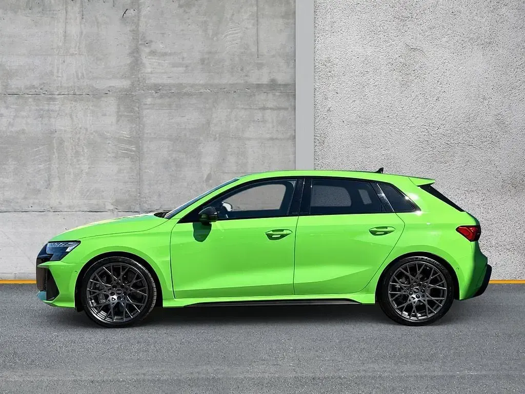 Gebraucht Audi RS3 Sport 400 PS (294 kW) 2024 Außenfarbe: Limousine