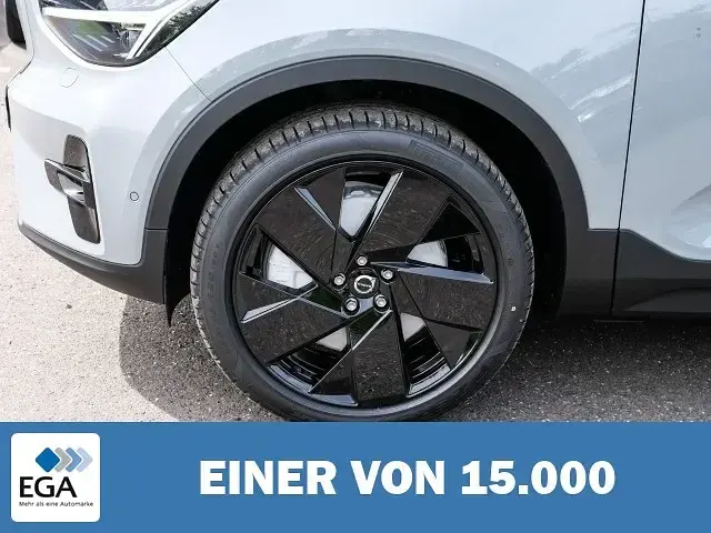 Neu Volvo EX40 Ultra 185 kW (252 PS) 2026 Grau SUV