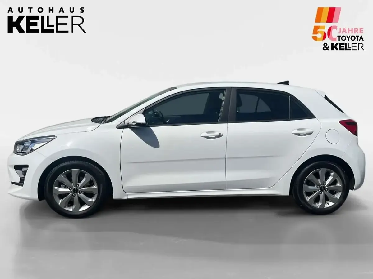 Gebraucht Kia Rio Vision 101 PS (74 kW) 2022 (ud) schneeweiss Limousine