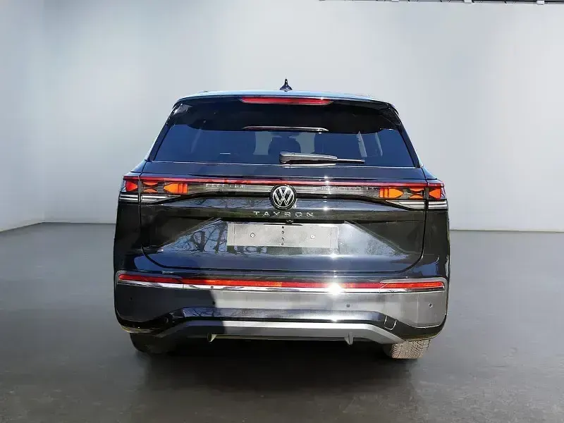 Używany VW Tayron Elegance 193 KM (141 kW) 2025 Czarny SUV