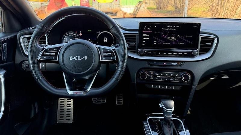 Gebraucht Kia Ceed GT GT 204 PS (150 kW) 2023 Experience green met. Limousine