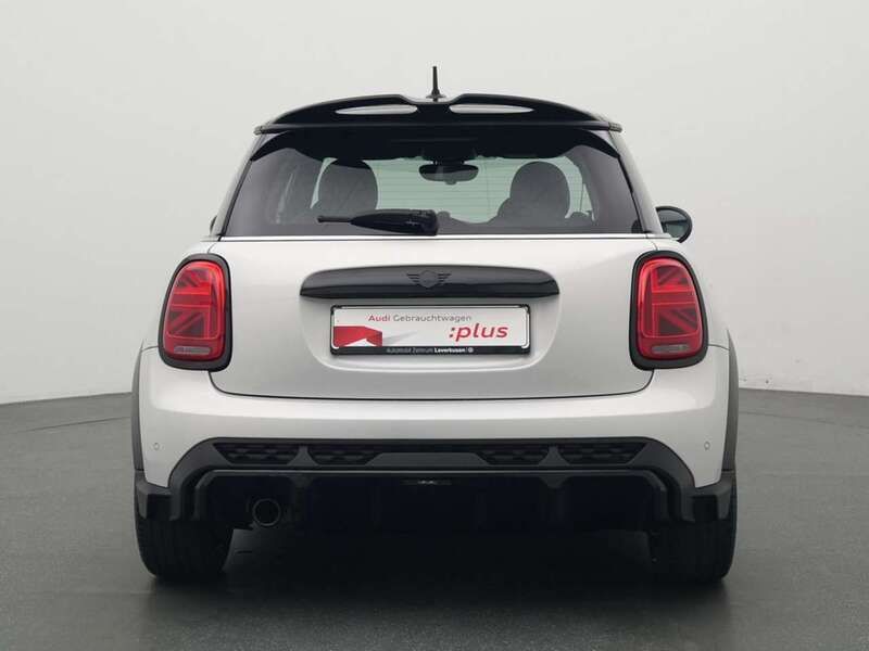 Gebraucht Mini Cooper S 136 PS (100 kW) 2022 White silver Kleinwagen