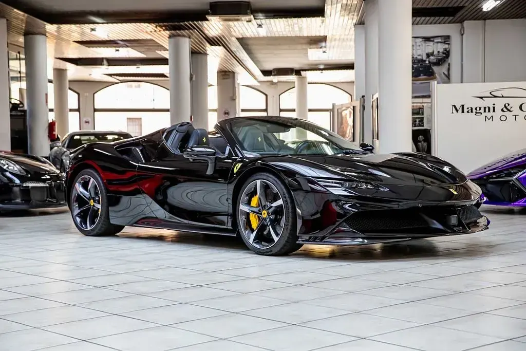 Gebraucht Ferrari SF90 2022 Schwarz Cabrio