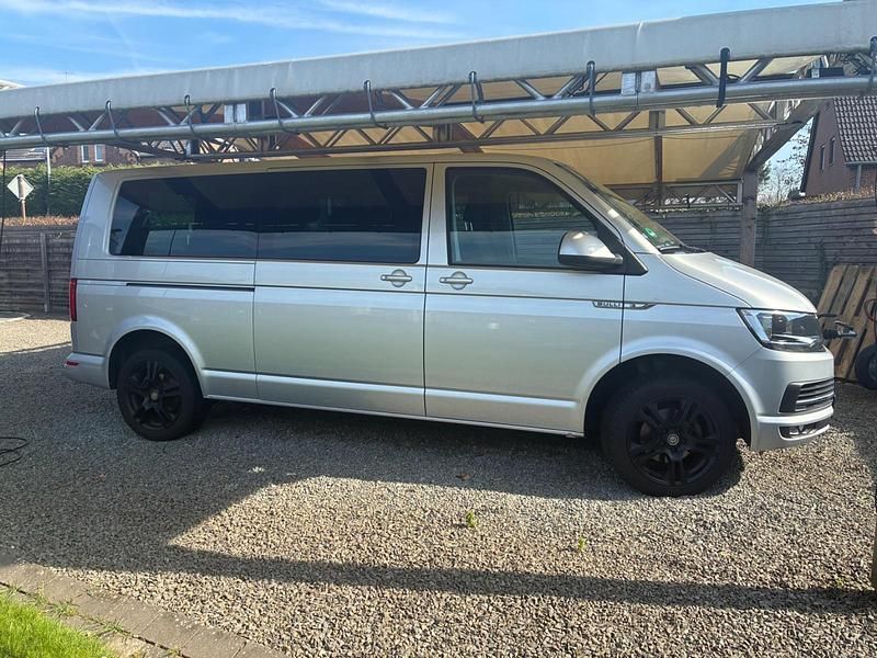 Second-hand VW Caravelle 150 CP (110 kW) 2017 Argintiu Van
