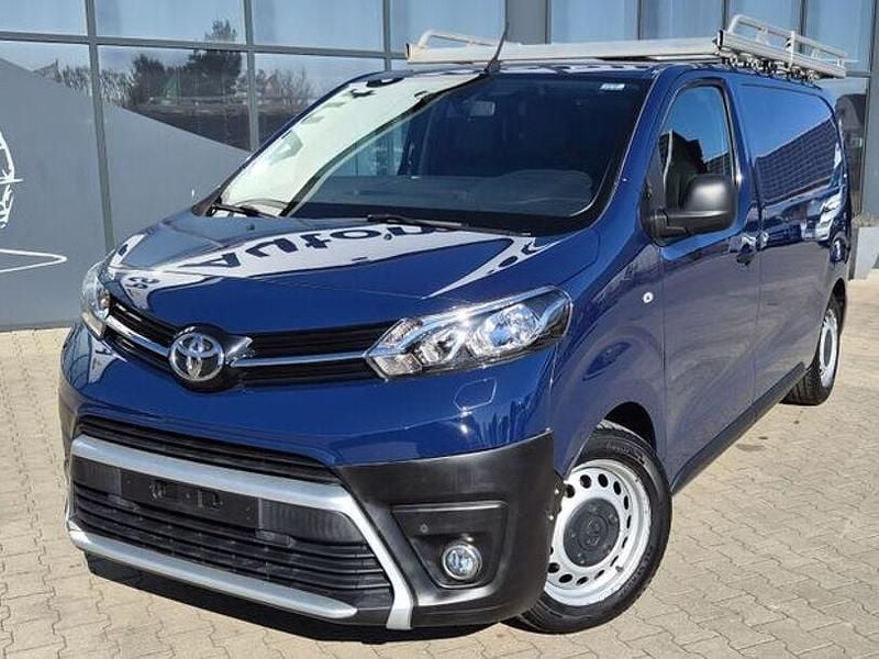 Elegantes Toyota Proace Gebraucht Bilder
