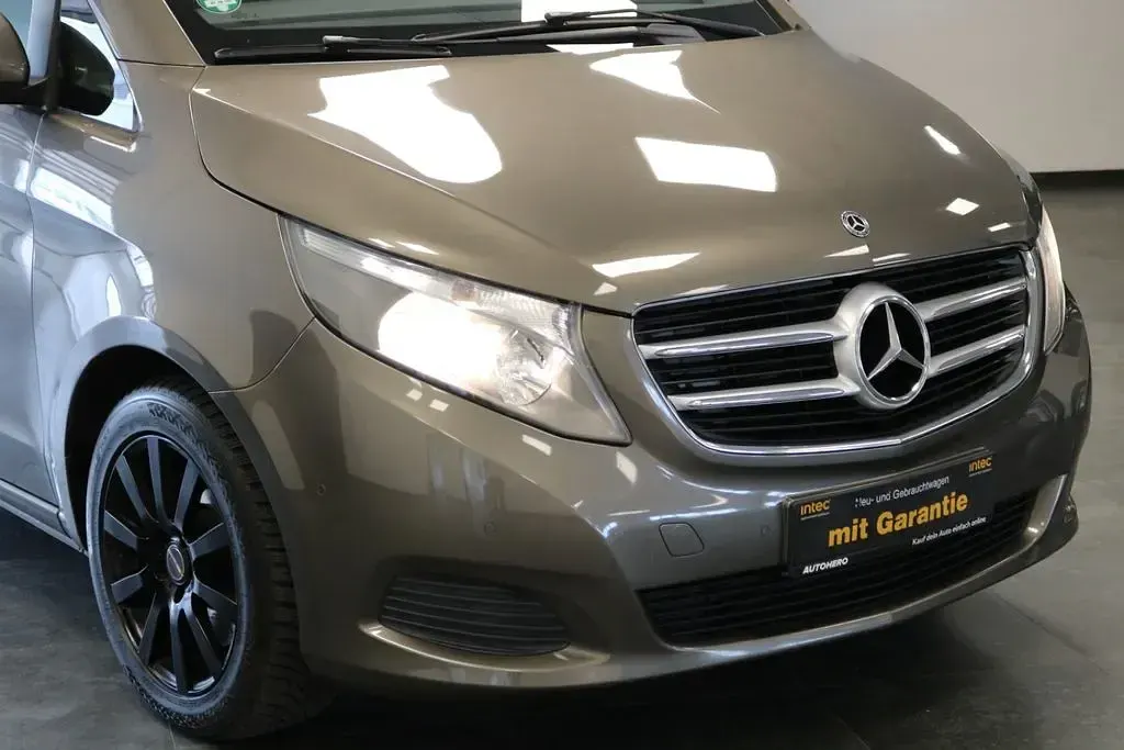 Gebraucht Mercedes V250 Edition 190 PS (139 kW) 2017 Indiumgrau Van / Kleinbus