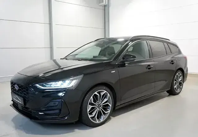 Gebraucht Ford Focus ST-Line X 116 PS (85 kW) 2023 Schwarz Kombi