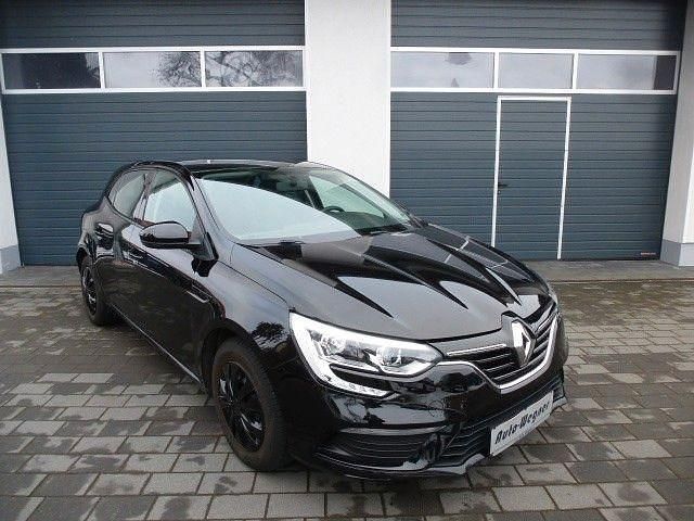 Gebraucht Renault Mégane IV Life 101 PS (74 kW) 2016 Schwarz Limousine