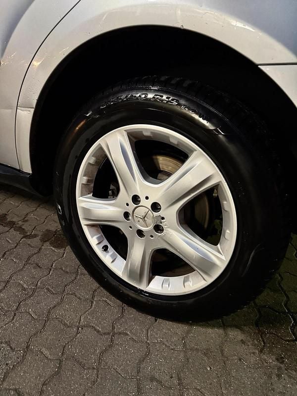 Gebraucht Mercedes ML280 190 PS (139 kW) 2006 Silber SUV